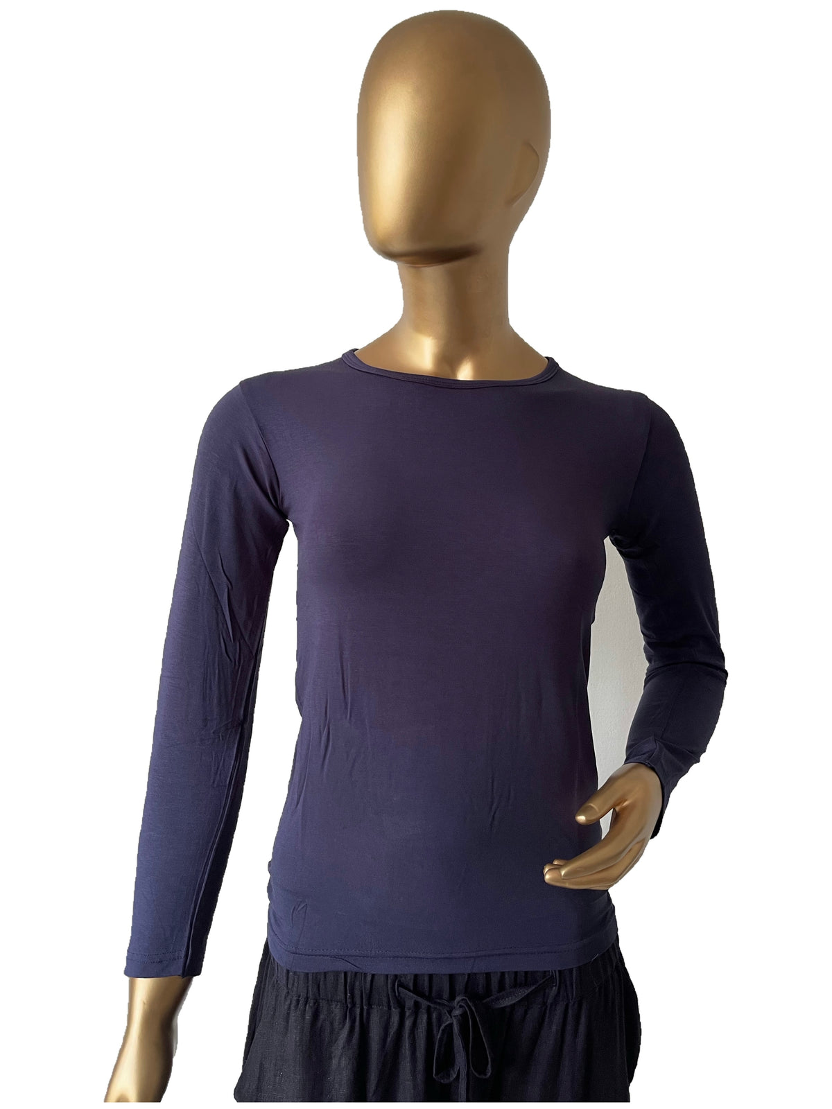 Black women's full sleeve innerwear in XL size by RF Abayas, showing a comfortable, fitted inner top for women.