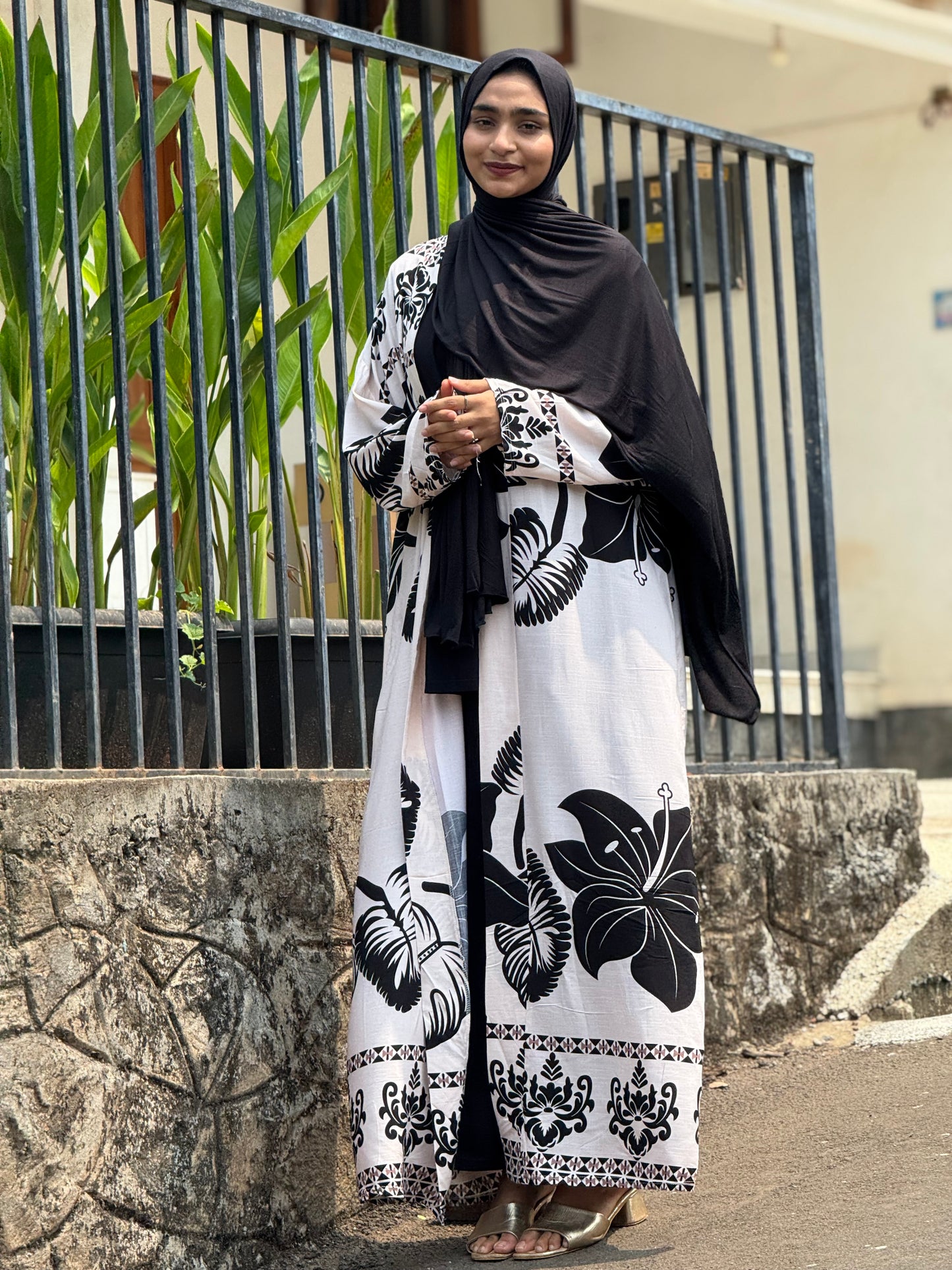 Women’s Dubai Imported Printed Shrug Set with Inner & Loose Pants – 56 Inch Summer Friendly Free Size Fit Up to 4XL