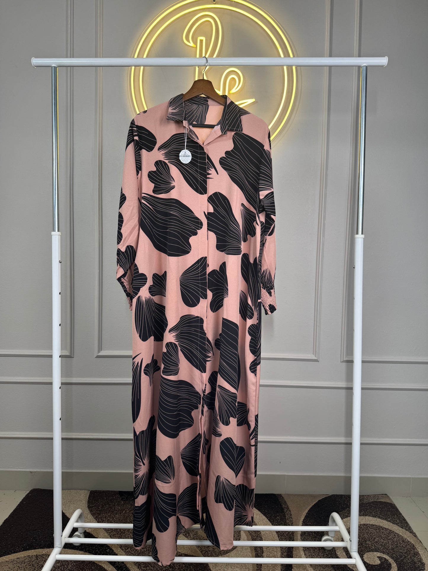 Maxi Dress with 56” length, XXL size, featuring smocked sleeves ✨