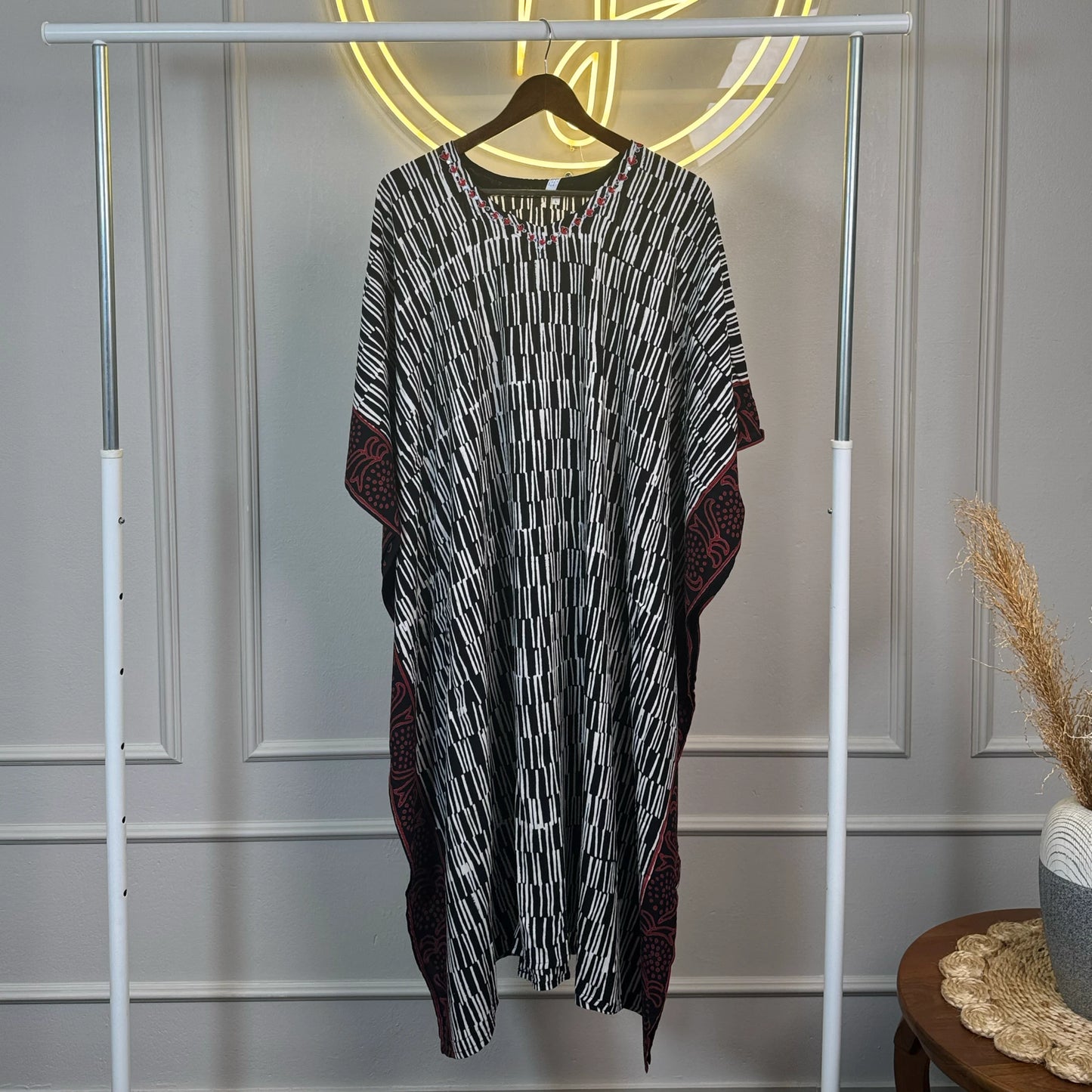 Black & White Abstract Print Cotton Kaftan Dress with Maroon Detail – 2XL
