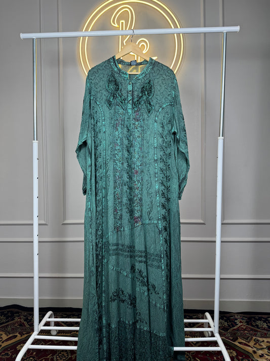 Women’s Stone Wash Maxi Dress with Velvet Patch Embroidery – 58 Inch Long Modest Dress with Balloon Sleeves Fit Up to 5XL