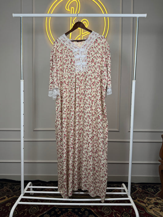 Women’s Floral Print Dubai Maxi Dress with Lace Detailing – 53 Inch Long Modest Rayon Maxi Fit Up to 5XL