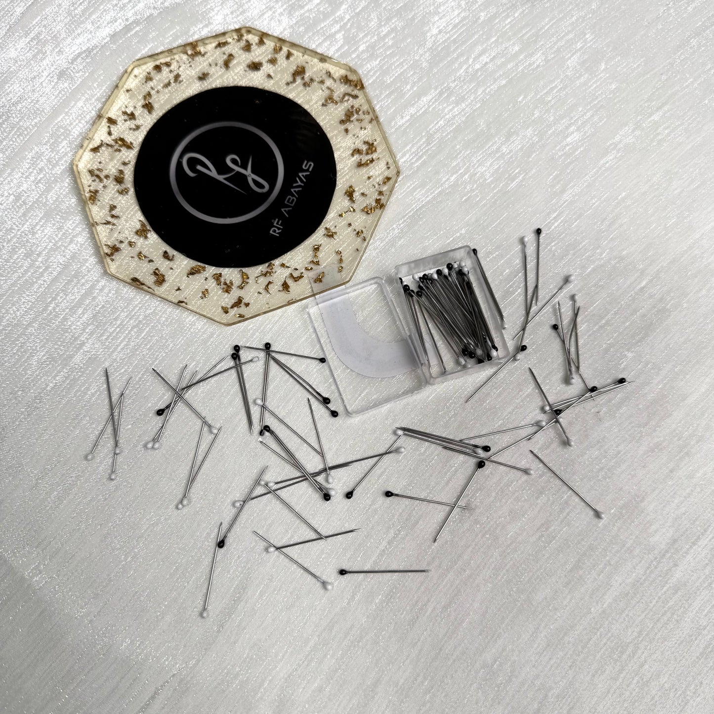 Hijab Pin Box - Small - RF Abayas